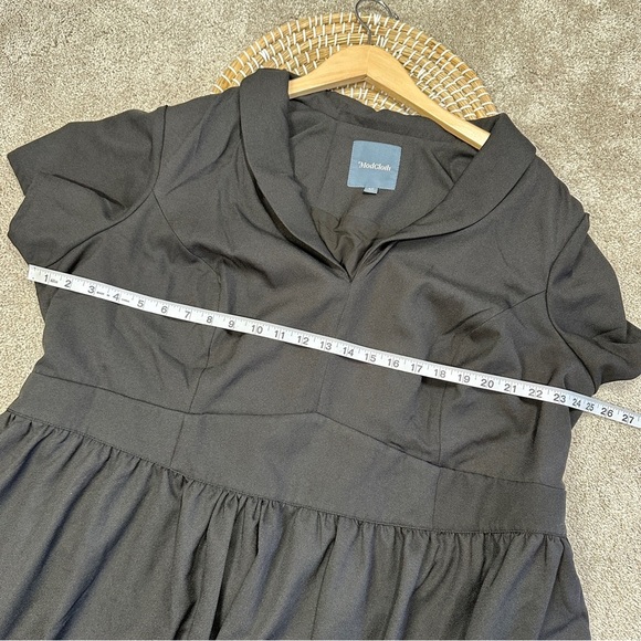 Modcloth Women’s Lively Identity ShortSleeve Dress V-Neck in Black Plus Size 4X - Picture 13 of 13